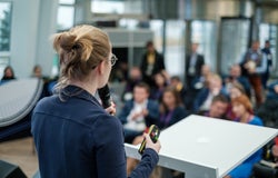 startup small business entrepreneur women finance funding gender