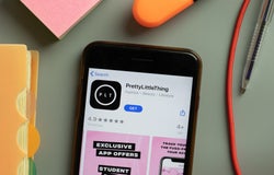 PrettyLittleThing website