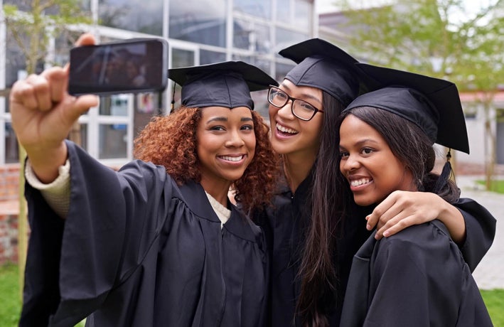 Women lower salary graduates (1)
